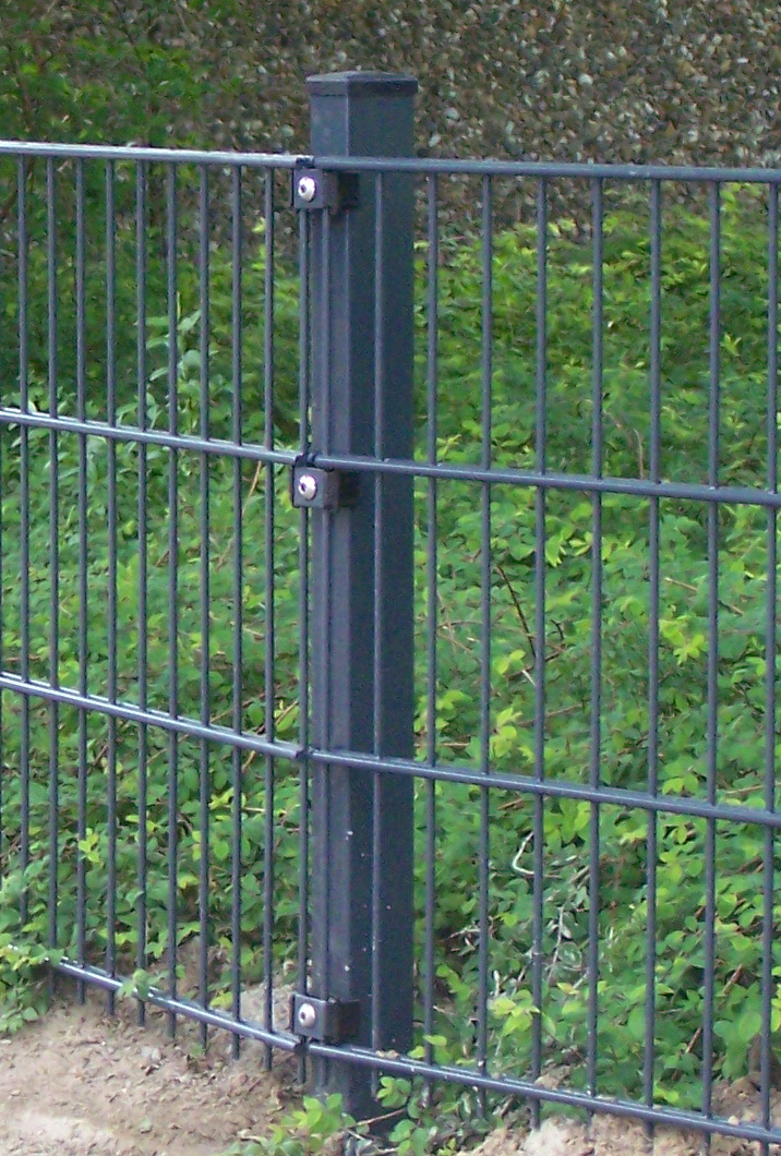 Reliable and Versatile 10 Ft Fence Panels for Industrial Use
